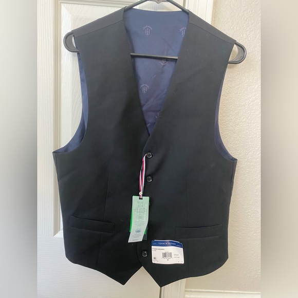 New Tommy Hilfiger Vest Medium - Picture 1 of 6